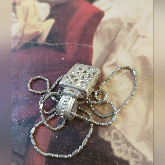 Sterling Silver Pendant & 18KGF Necklace - Picture 15 of 16